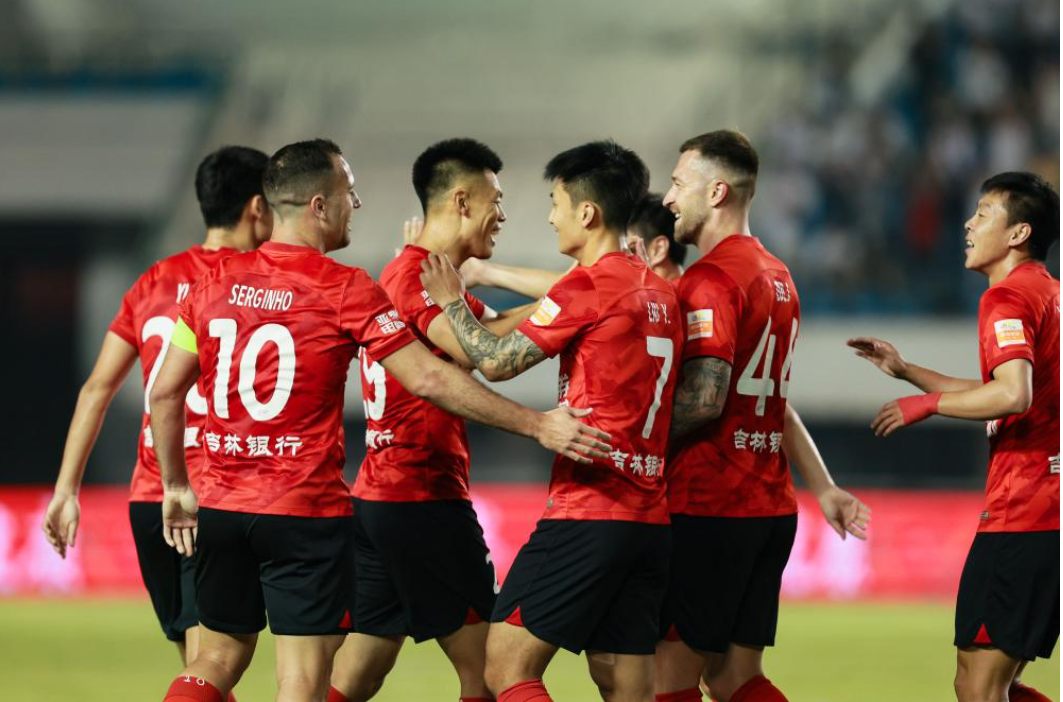 开云app -中超加时末段再迎强敌，新疆广汇篮板制胜，主帅态度——话题不断，数据趋势出现新变化的简单介绍